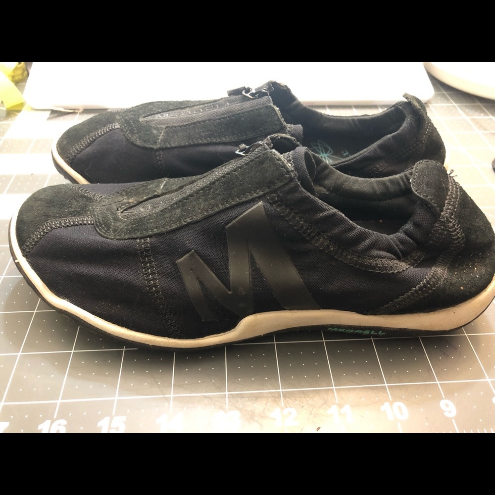 Women’s Merrill active water shoes with zip fronts